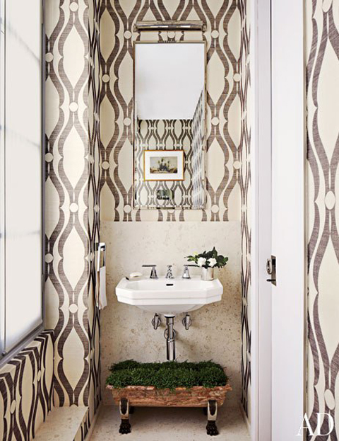 1-lark-linen-wallpaper-bathroom
