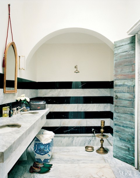 Bruno-Frisoni-Vogue-Moroccan-home-striped-marble-bathroom