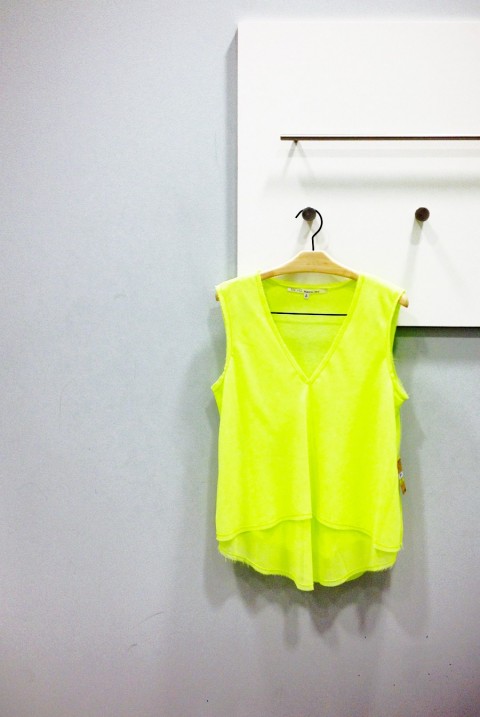 neon-rachel-roy-blouse