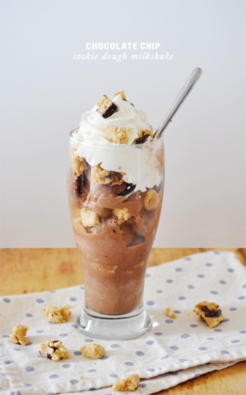 Chocolate-Chip-Cookie-Dough-Milkshake---Lark-Linen_1