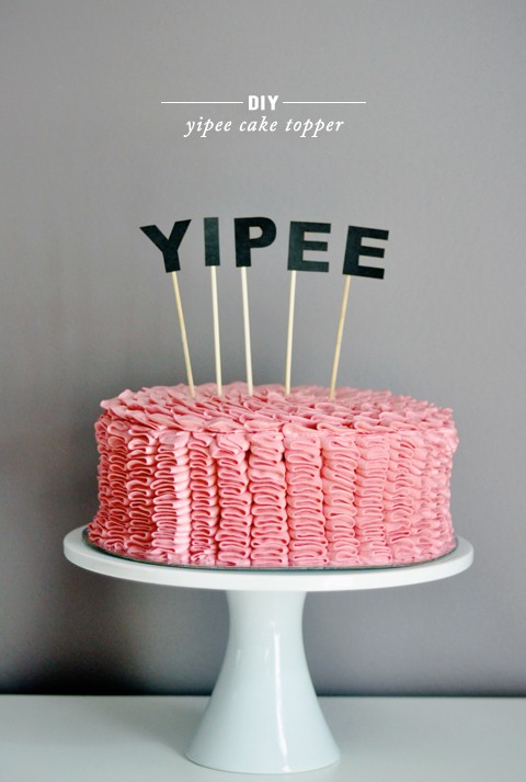 DIY-yipee-cake-topper