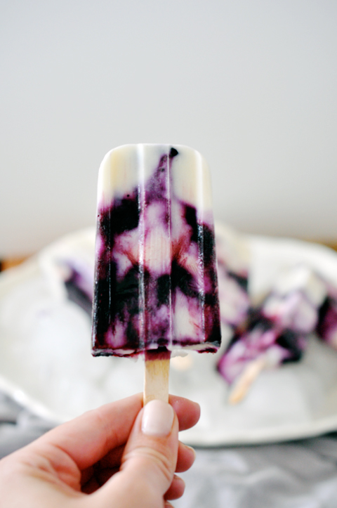 blueberry-vanilla-breakfast-popsicles_2