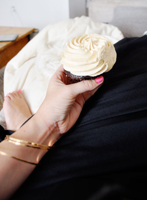 Chocolate cupcake | Lark & Linen