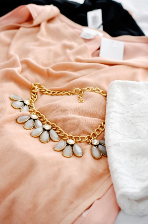 Statement necklace & lace | Lark & Linen
