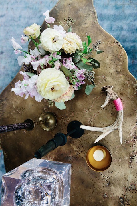 Athena Calderone's home | elegant coffee table styling