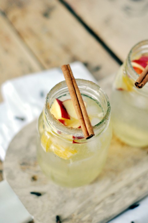 Cinnamon spice and everything nice in this fall sangria recipe