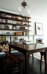 New York apartment: Wall to wall books