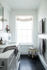 New York apartment: white washroom