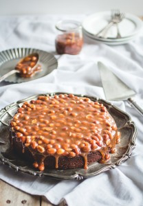 Brownie cake with salted caramel peanut sauce