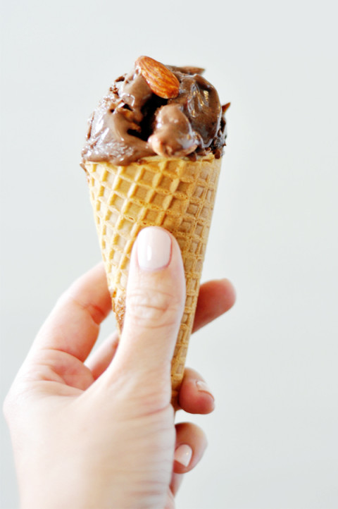 chocolate and salted almond ice cream