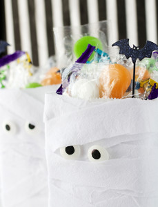 DIY mummy treat bags