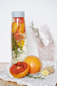 Sparkling grapefruit cocktail