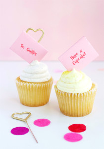 Valentine's Day DIY: cute cupcake topper