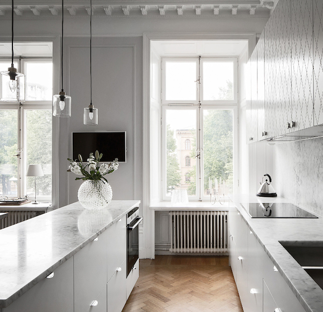 stockholm-apartment-in-greys-and-white-alexander-white-4