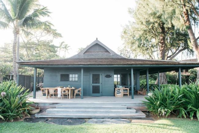 Outdoor hawaii cottage