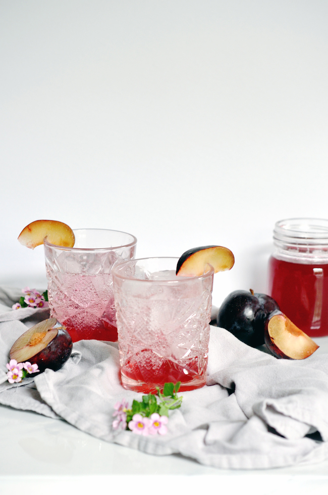 sparkling plum cocktail