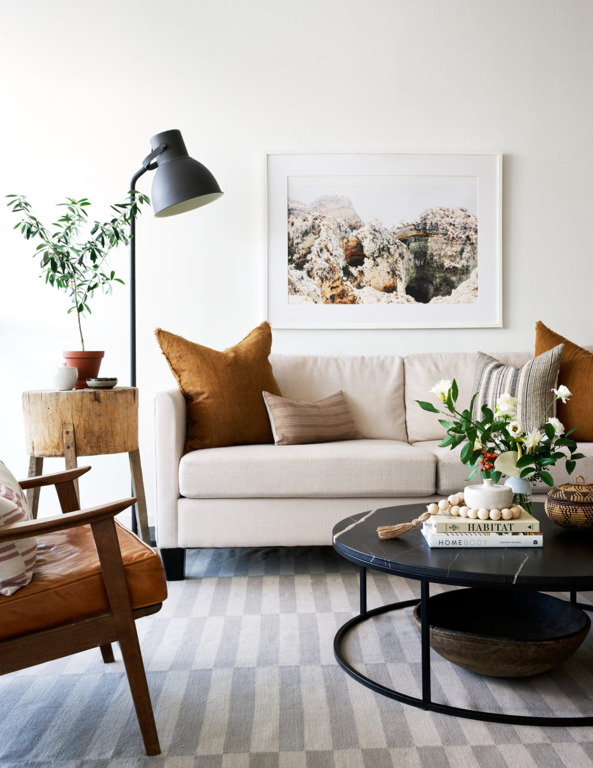 A Small and Cozy Rental Filled to the Brim with Pretty | lark & linen