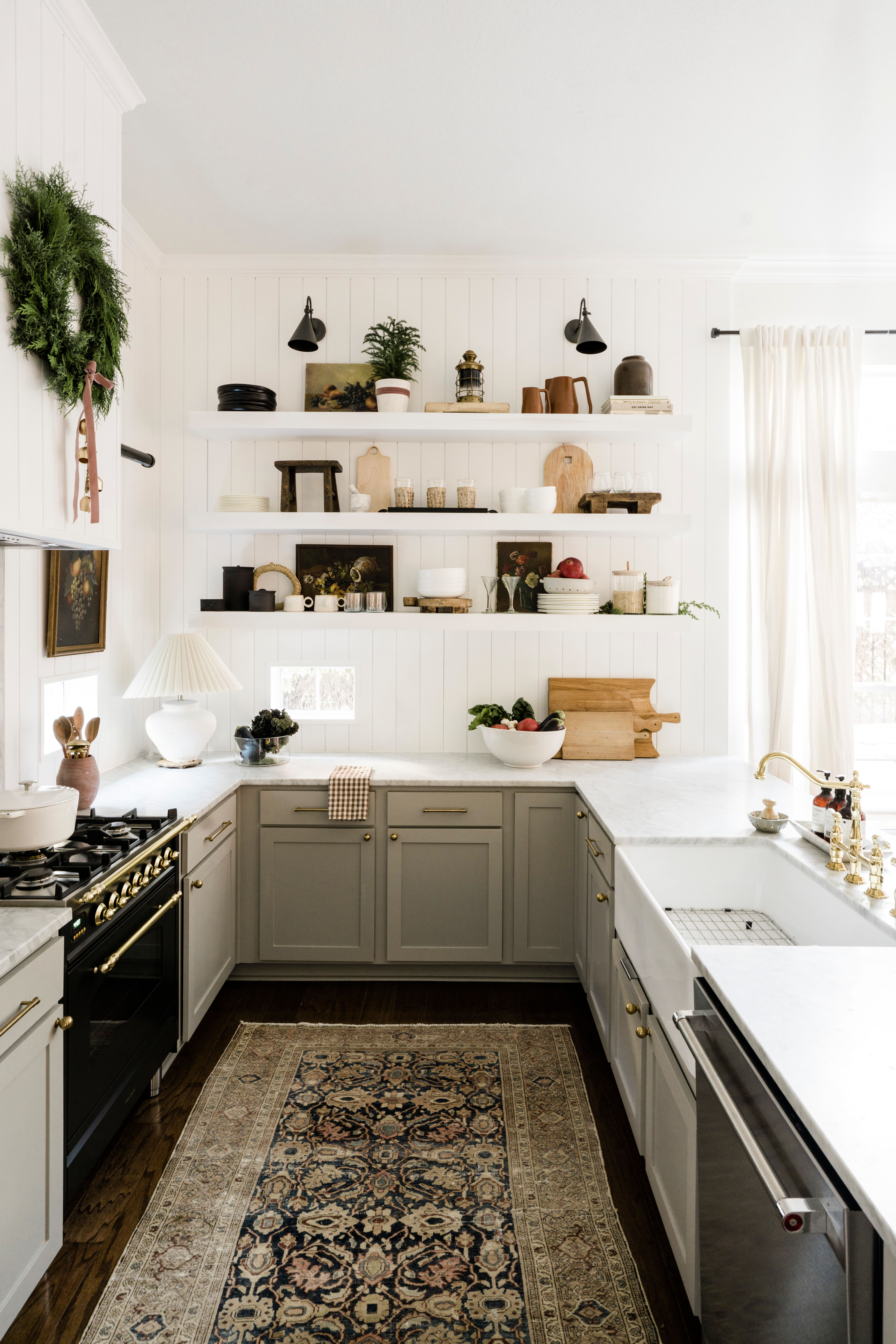 Wrapping Up the Year With A Christmas Home Tour Worthy Of The Occasion | lark & linen