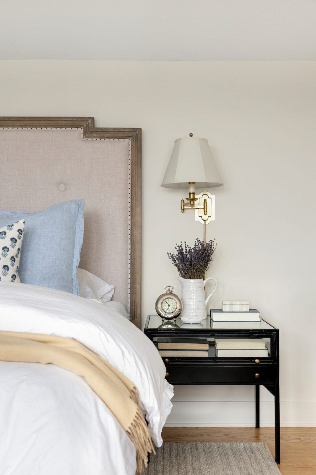 Take Note: Bria Hammel Nails the Feminine Vibe in This Stunning Home ...